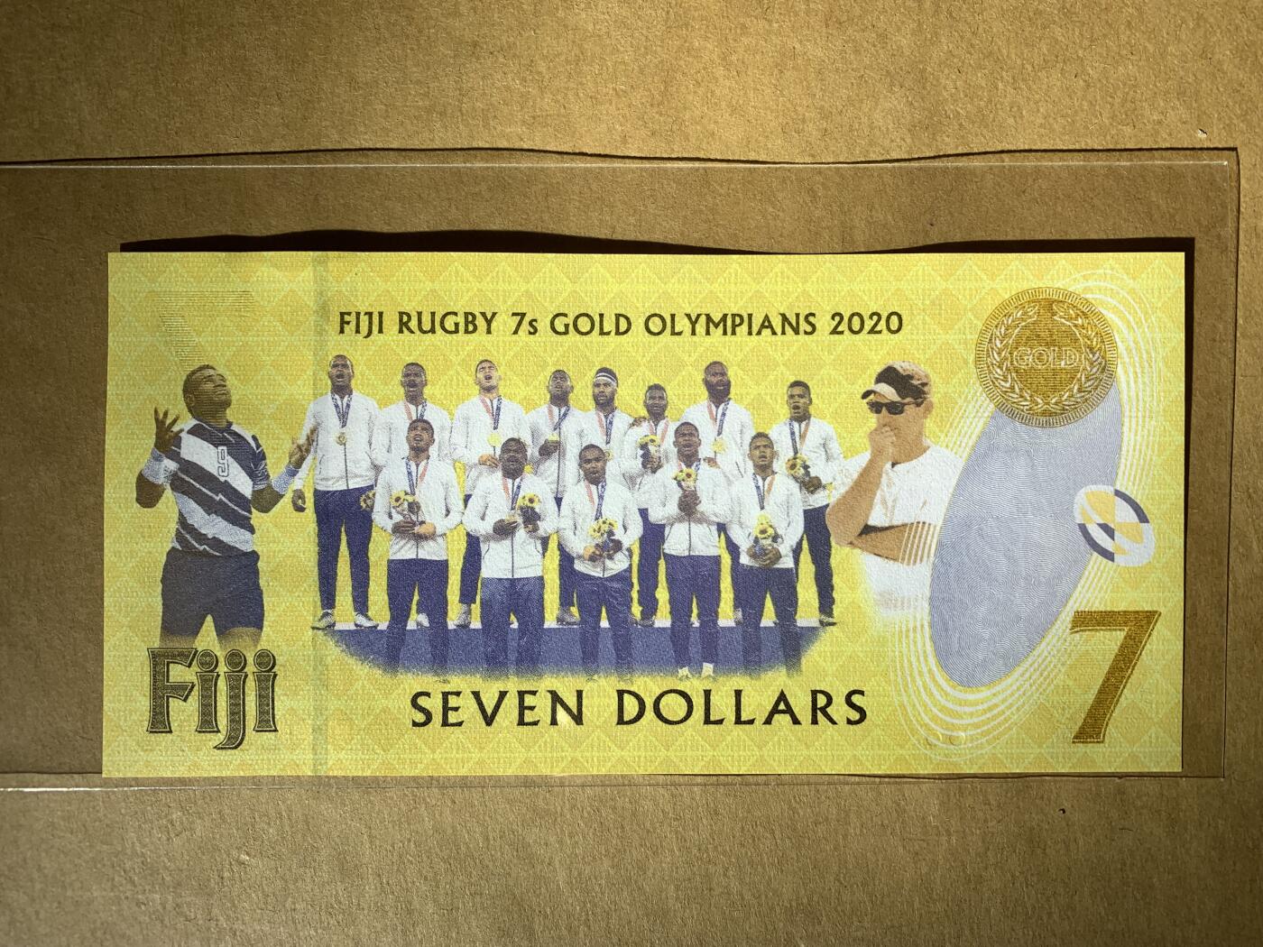 【礼羽收藏】🌏世界钱币拍卖第122期 【FIJ060866】全新UNC 2022年斐济7元奥运橄榄球夺冠纪念钞 纸币 无3457尾66 圆圆倒置号 少见