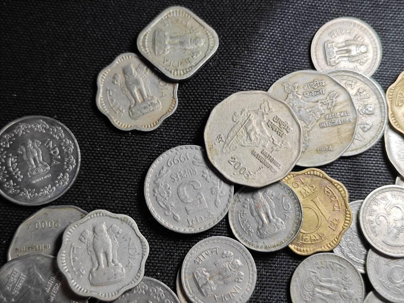 KK钱币收藏小铺 《套币 好品/批量散币专场》  2月预留时间 周末发货  印度一组散币 96枚一组