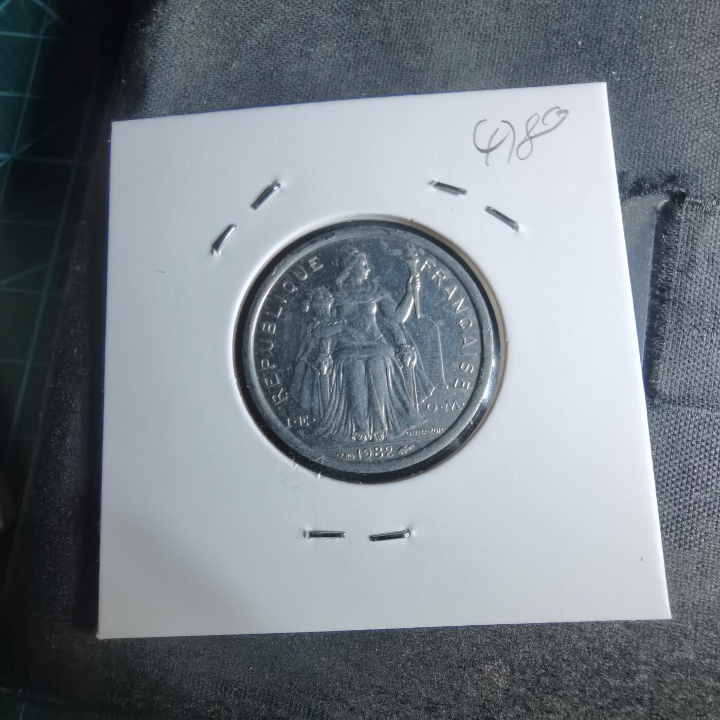 沼泽如烟--第947场 法属波利尼西亚1982年1法郎