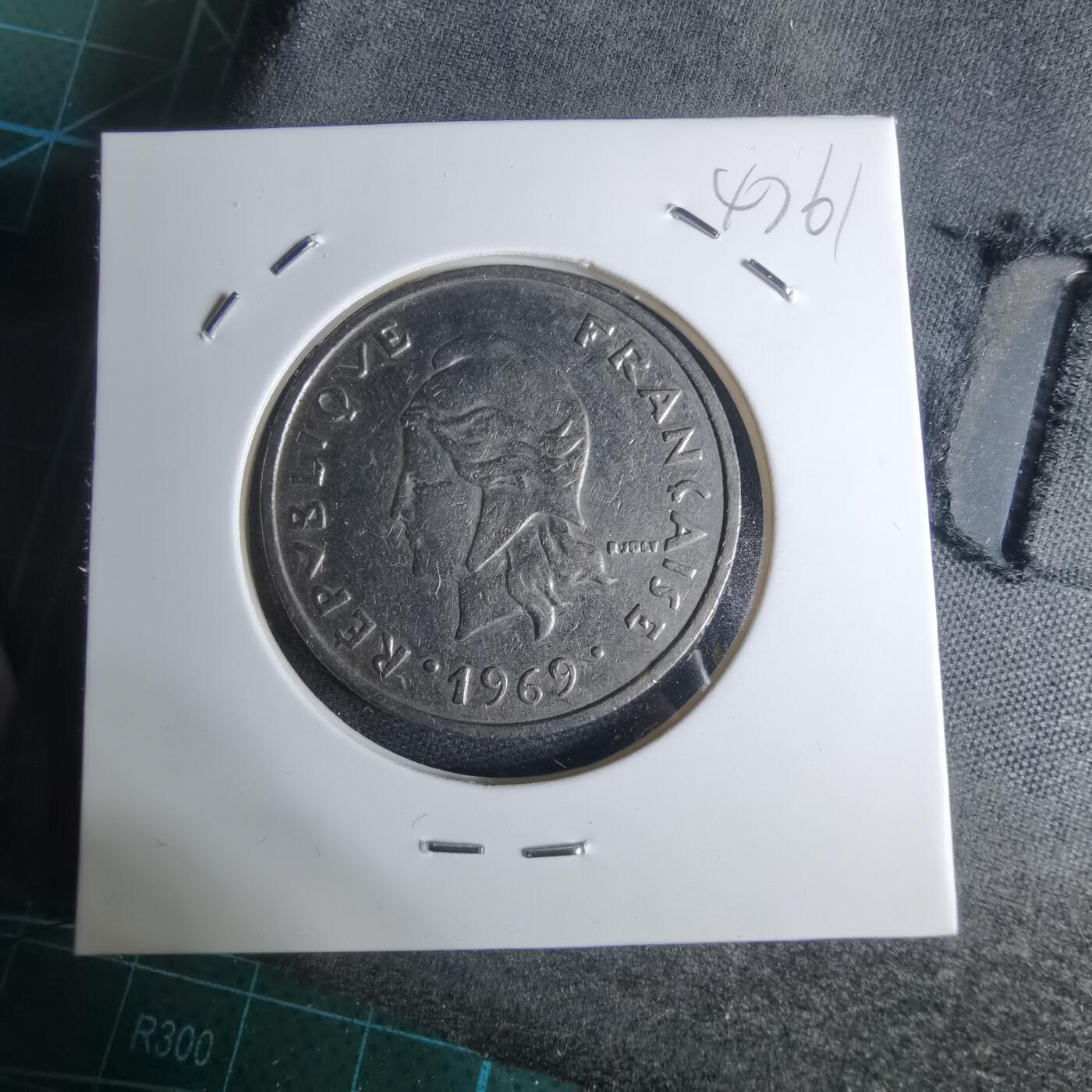 沼泽如烟--第947场 法属波利尼西亚1969年20法郎