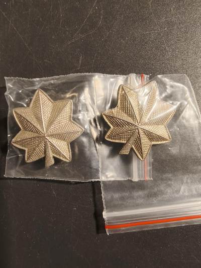 老王徽章第172期 - 美国陆军中校金属军衔一组     二战时期横针版   