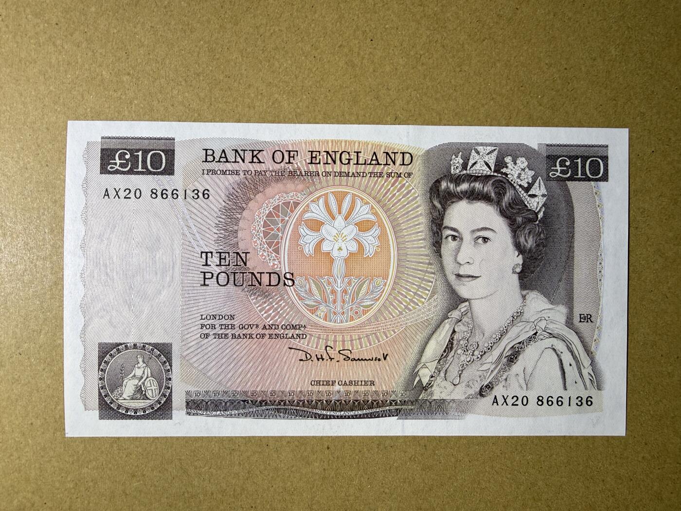 《艾美收藏》第226期-12.28周日外币精品场-蛇年收官 英格兰10镑 UNC D序列 无47