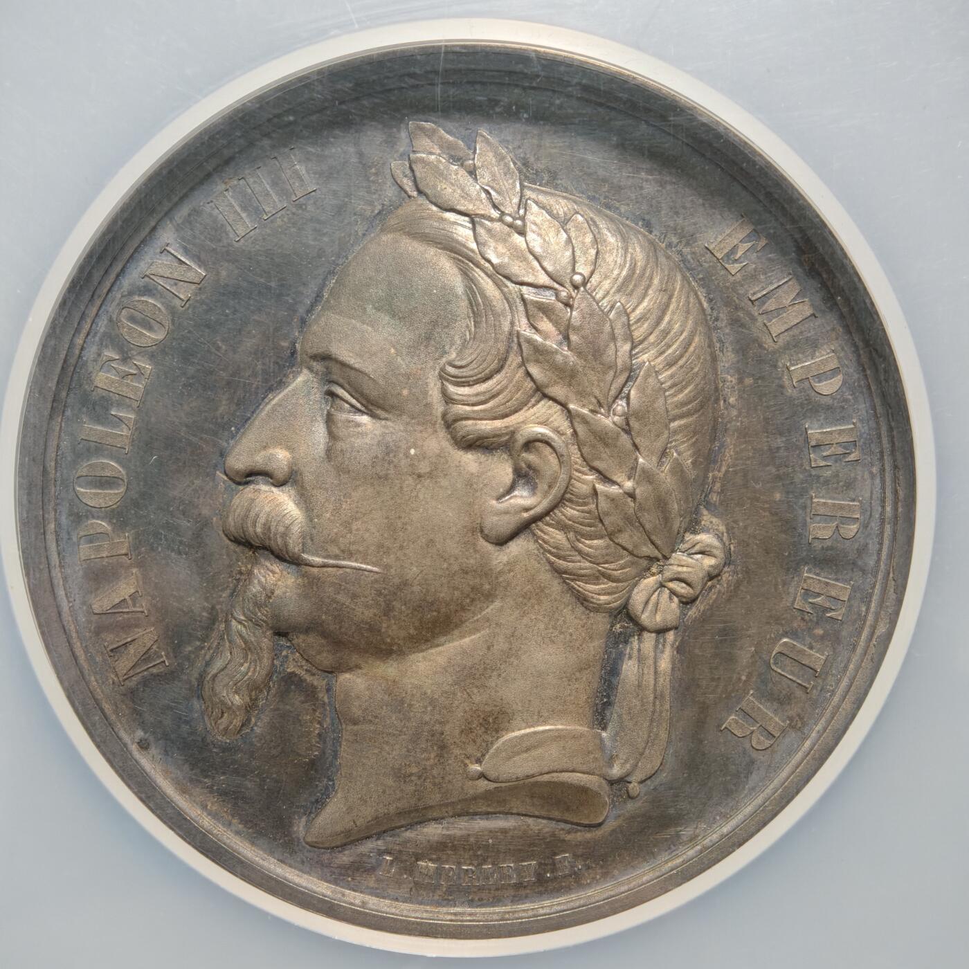【德藏】世界币章拍卖第159期(元旦专场拍卖) 1868年 法国拿破仑三世学院纪念大银章，直径57毫米，NGC MS62 正面是法国拿破仑三世头像，背面是授奖铭文。五彩包浆，品相完好，保存完整，少见品种