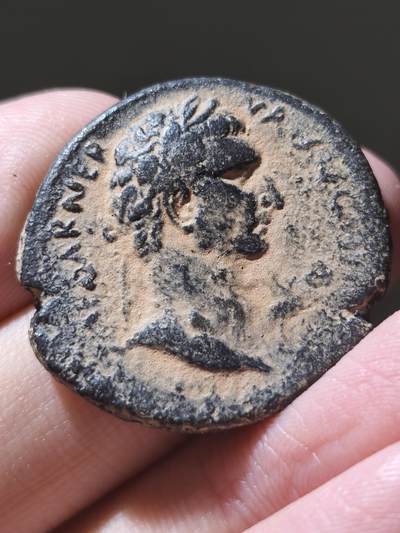 星盘世界钱币2026一月十日新年古典精品大拍 精彩纷呈 - 罗马帝国-五贤帝第一名 涅尔瓦 SC - “元老院授权”大铜币15.76g 花环 这种类型铜币可能由中央造币并在地方使用，非常少见的涅尔瓦大铜币，而且很大这一枚，直径最大29毫米