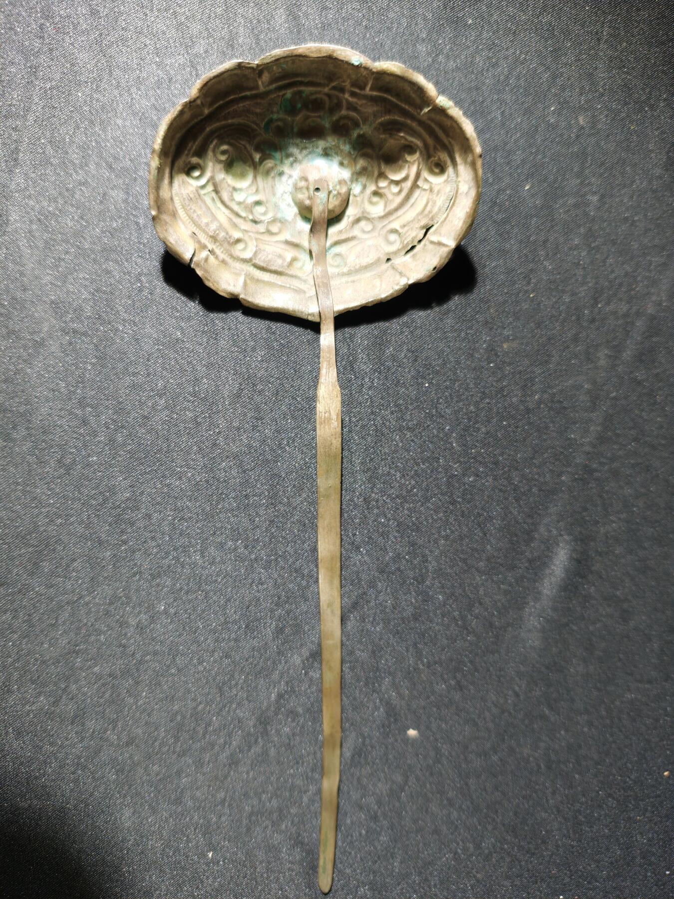 100期回流戒指饰品杂件纪念章丝路钱币专场 老银饰品