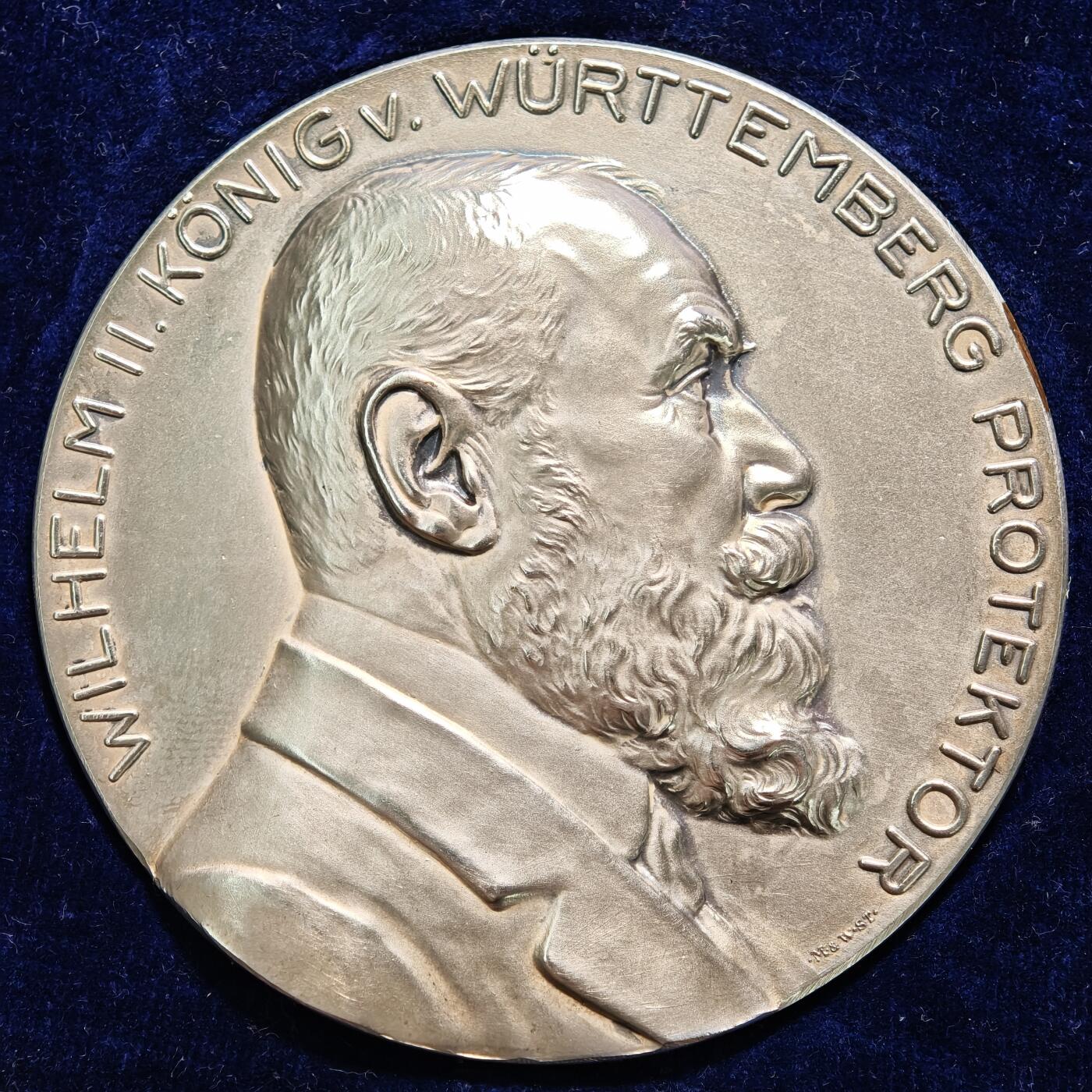 【德藏】世界币章拍卖第159期(元旦专场拍卖) 1911年 德国符腾堡斯图加特德国烘焙、糕点与相关行业博览会纪念镀银大铜章 直径约：60.3mm；重约：85.7g 带盒