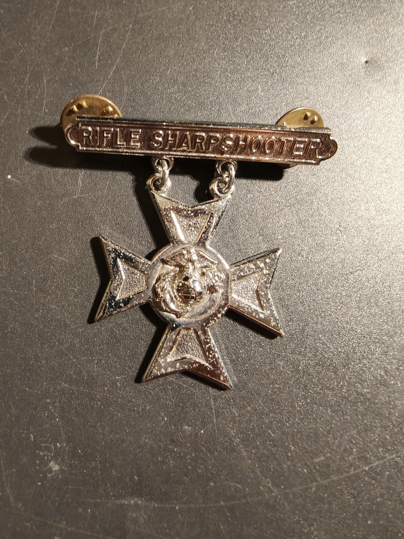 老王徽章第172期 美国海军陆战队神射手技能章    带步枪神射手勋条    带厂标