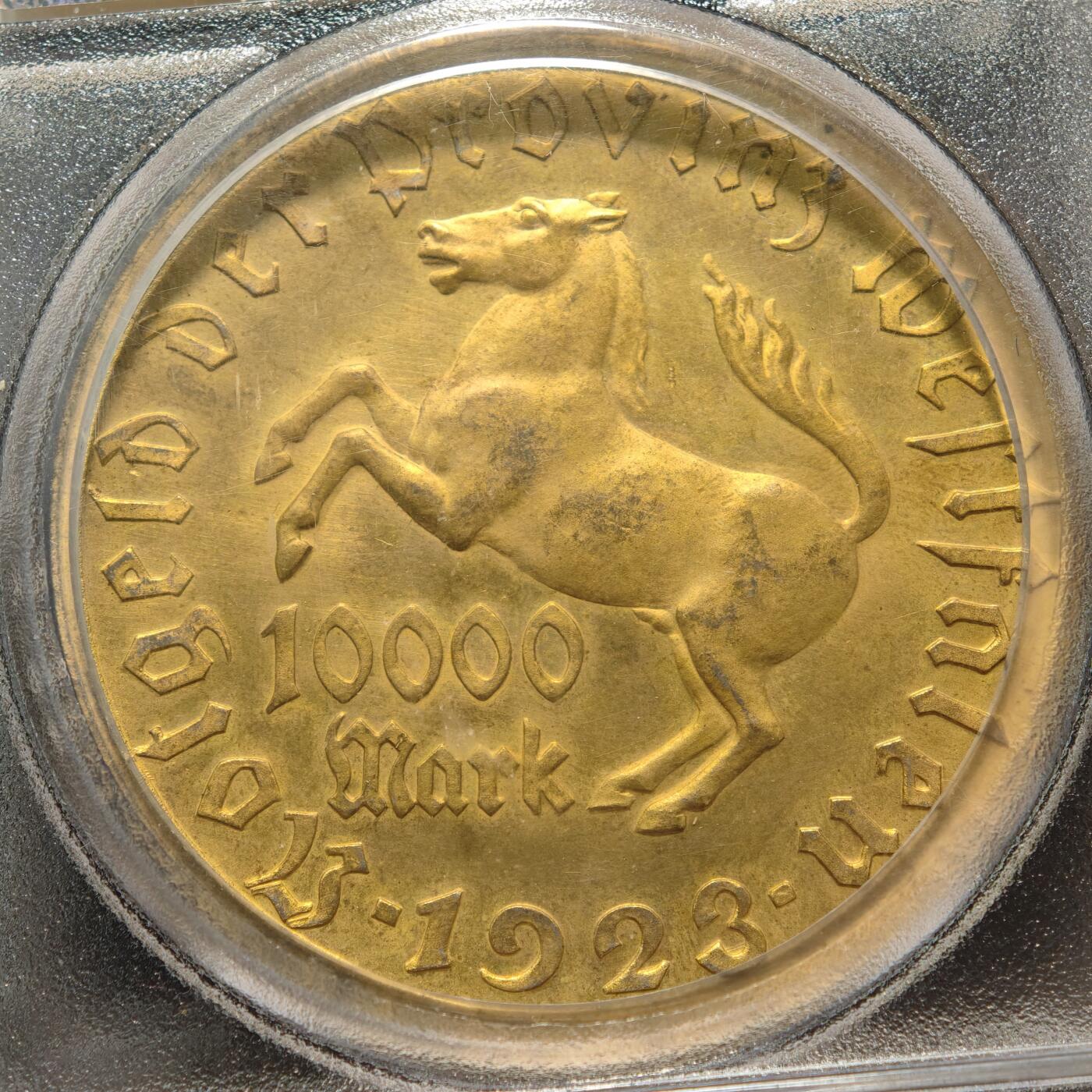 【德藏】世界币章拍卖第159期(元旦专场拍卖) 1923年 德国紧急时期威斯特法伦10000镀金马克铜币大马币 PCGS MS65 金水十足