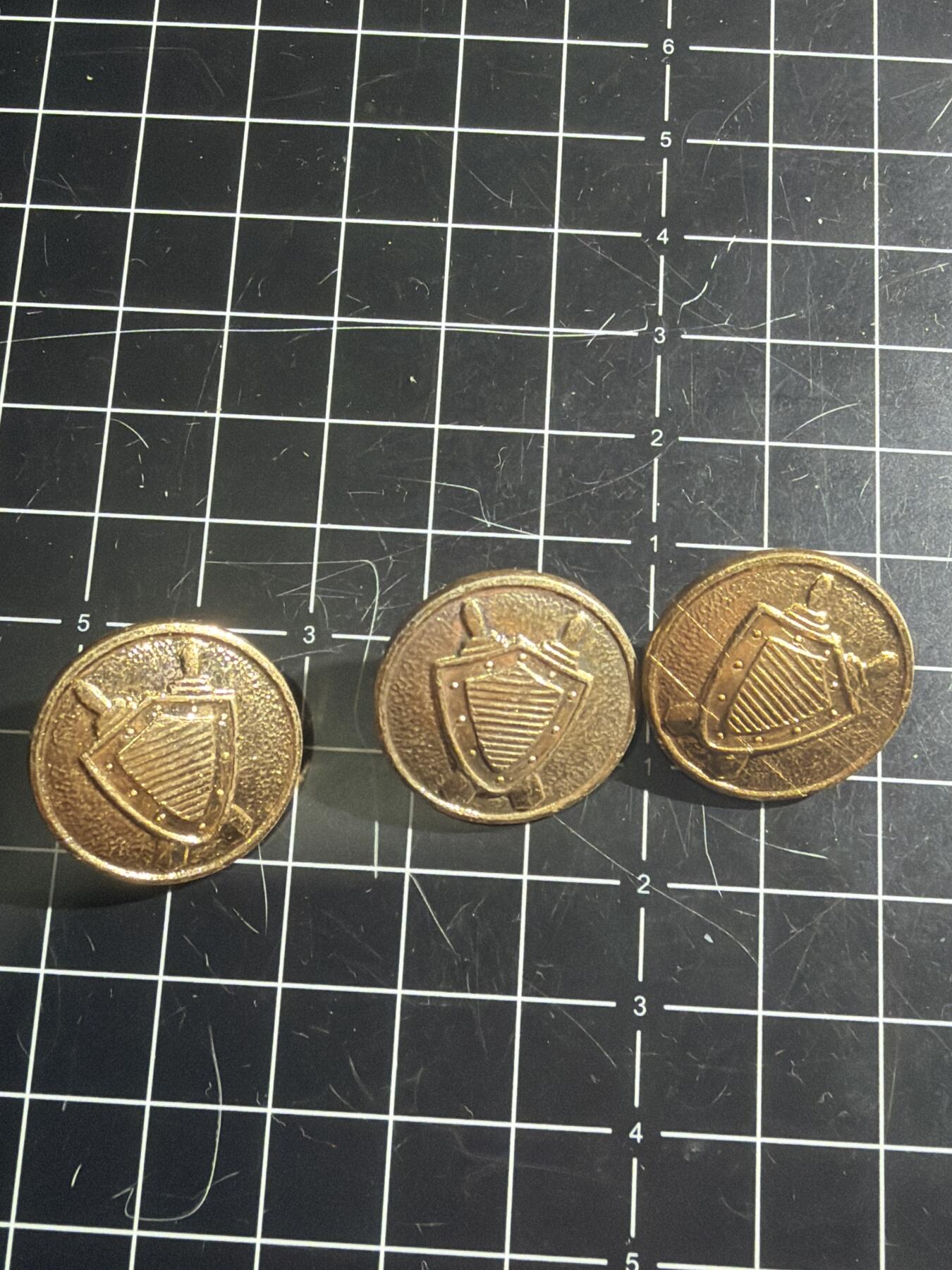 古冰库章牌勋赏收藏0起拍卖 扣子三个