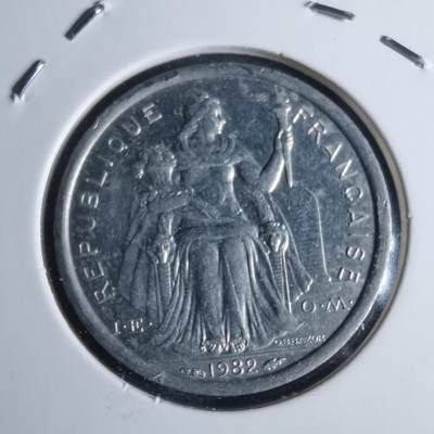 沼泽如烟--第947场 - 法属波利尼西亚1982年1法郎