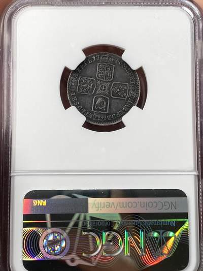 万国钱币拍卖第058期（万国新年大拍） NGC PF65 1746年英国乔治二世精制6便士银币 出自英国历史上第一次公开发行的精制套币 发行量仅有令人咋舌的100套 与普制完全不同的工艺与观感 均匀英式乌云包浆 附带6枚出售及拍卖标签 流传有序