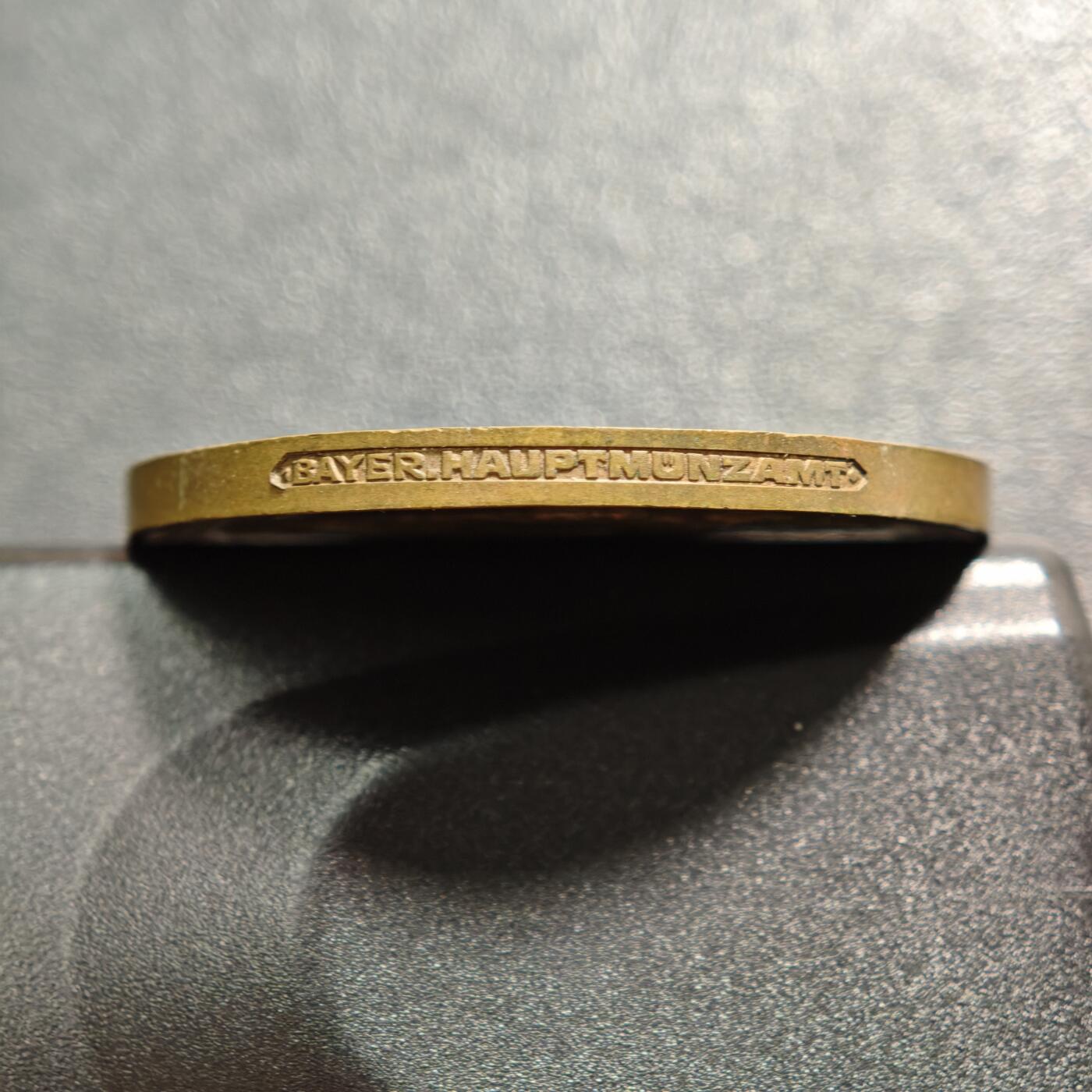 【德藏】世界币章拍卖第159期(元旦专场拍卖) 1934年 德国民族社会主义工人党兴登堡纪念铜章 原盒 直径约：36mm；重约：21.4g（原图请联系客服）