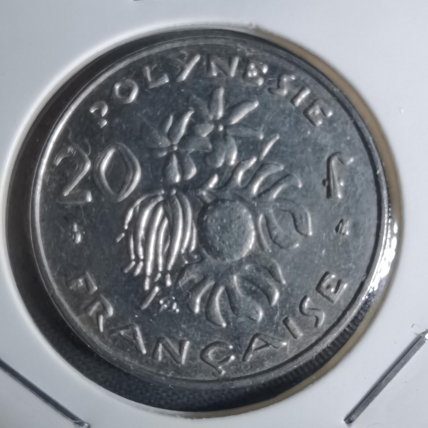 沼泽如烟--第947场 法属波利尼西亚2000年20法郎