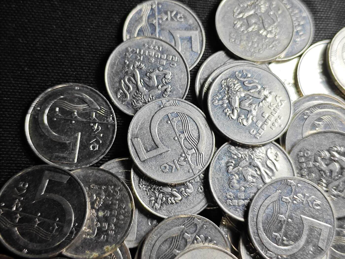 KK钱币收藏小铺 《套币 好品/批量散币专场》  2月预留时间 周末发货  捷克5克朗142枚一组