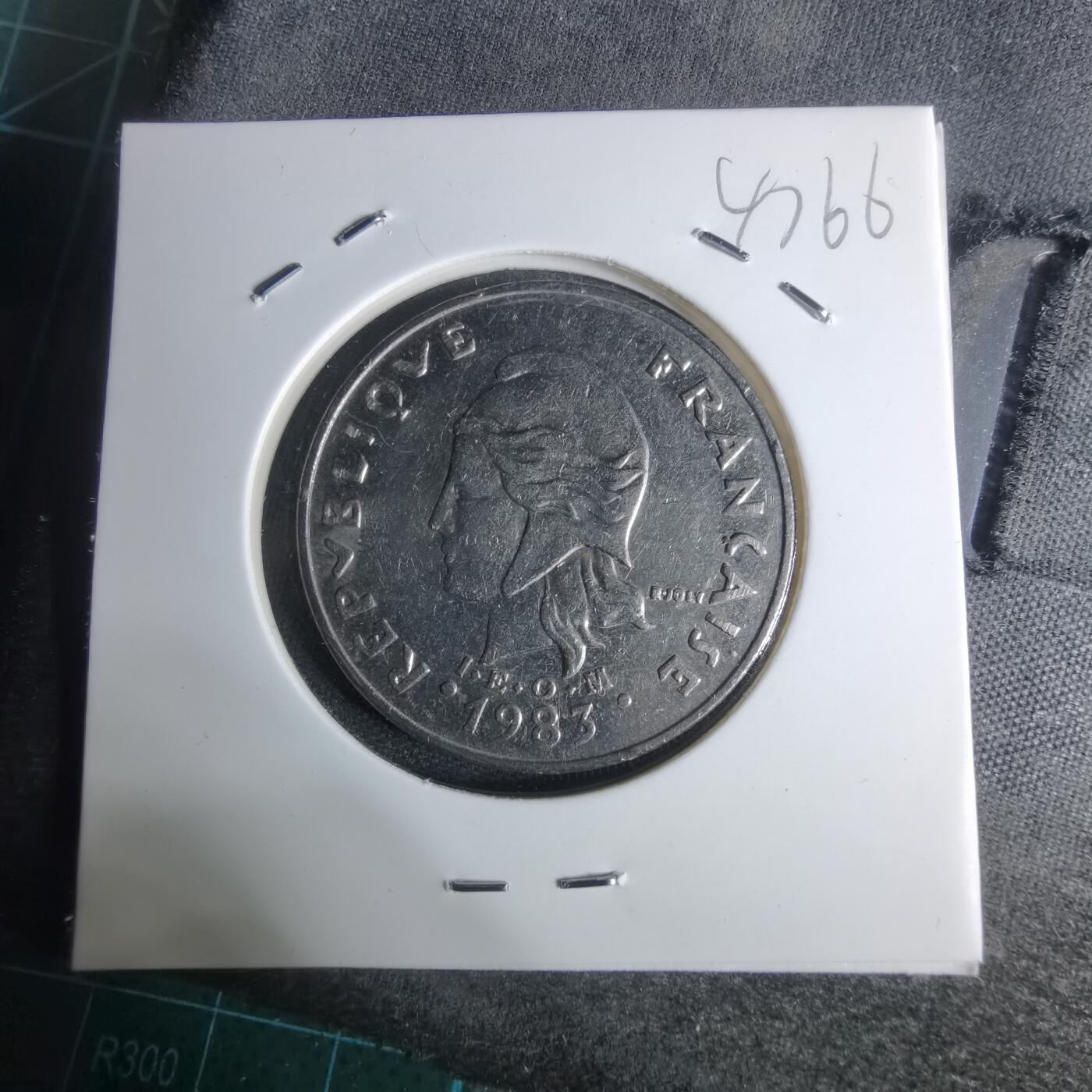 沼泽如烟--第947场 法属波利尼西亚1983年20法郎