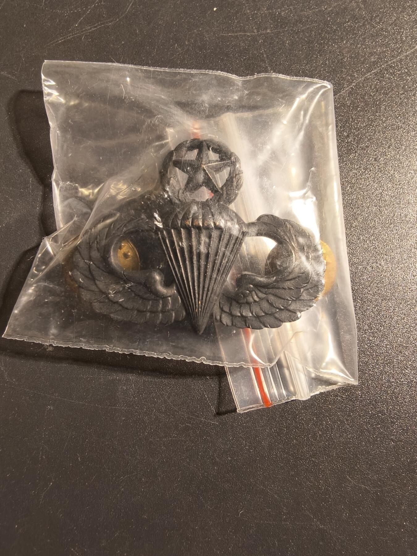 老王徽章第172期 美国高级伞降技能章    带厂标