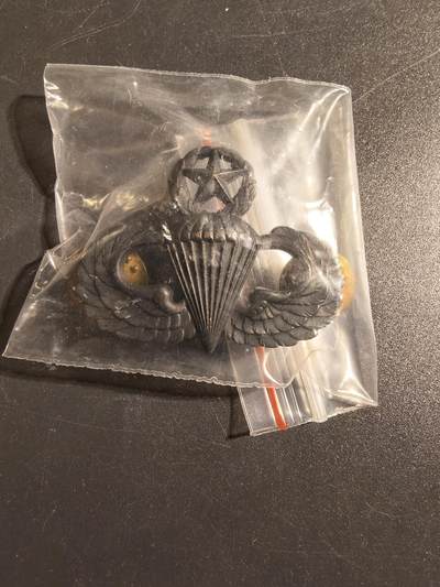 老王徽章第172期 - 美国高级伞降技能章    带厂标