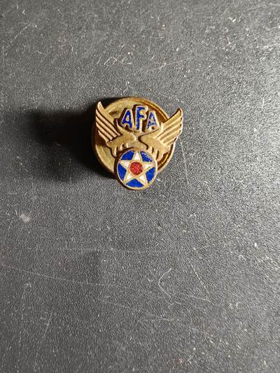 老王徽章第172期 - 美国空军协会证章    铜质珐琅