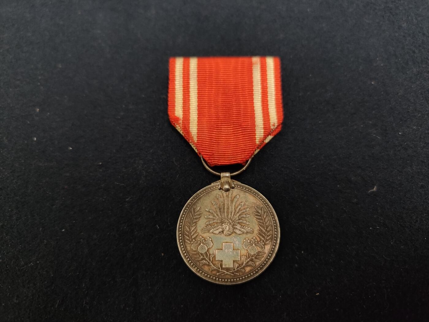 时顺第二十八拍 日本赤十字社社员章，银制