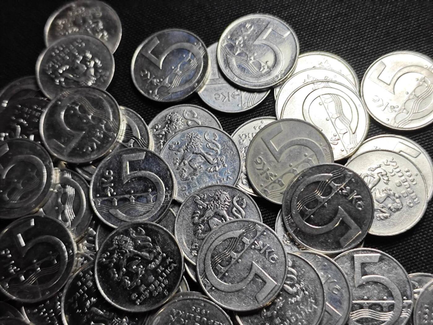 KK钱币收藏小铺 《套币 好品/批量散币专场》  2月预留时间 周末发货  捷克5克朗142枚一组