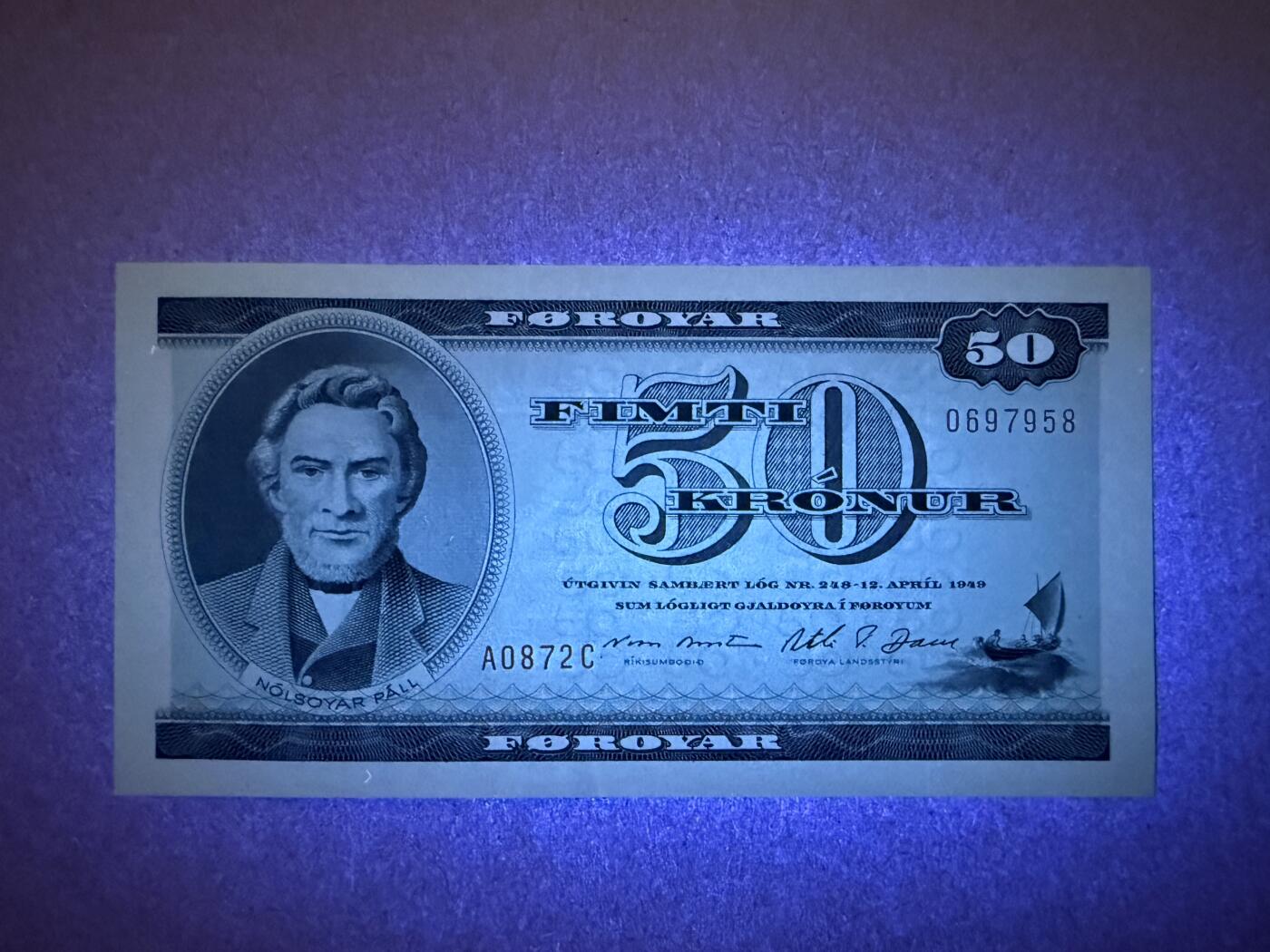 《艾美收藏》第226期-12.28周日外币精品场-蛇年收官 法罗群岛50克朗 UNC 1987年A0冠 法罗岛民族英雄颇尔 无4尾8