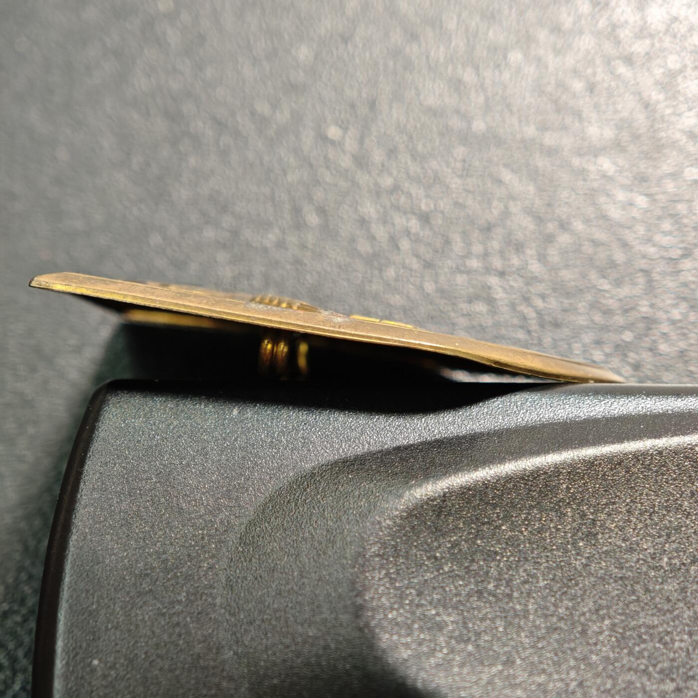 【德藏】世界币章拍卖第159期(元旦专场拍卖) 1933-34年 德国民族社会主义工人党 粮食援助铜胸章 直径约：26.8mm×42.8mm；重约：2.5g（原图请联系客服)