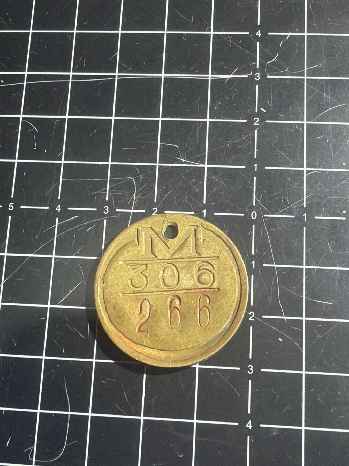 古冰库章牌勋赏收藏0起拍卖 70年代工厂老铜牌一个