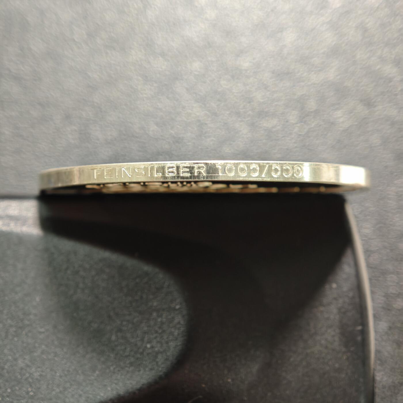 【德藏】世界币章拍卖第159期(元旦专场拍卖) 1967年 德国西德首任总理康拉德·阿登纳精制纪念银章 直径约：40.1mm；重约：23.9g 原盒 带说明卡