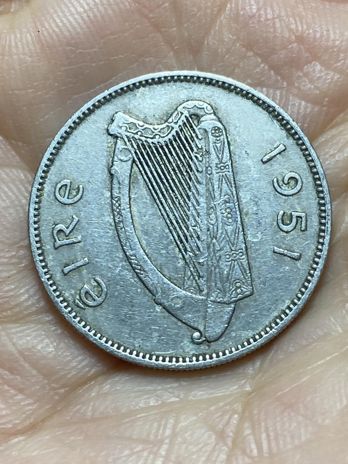 2025年第一百四十三场(总第一百六十九场）外国好品散币场(免佣金) 爱尔兰🇮🇪1951年1先令(共和国时期第一套第二版)