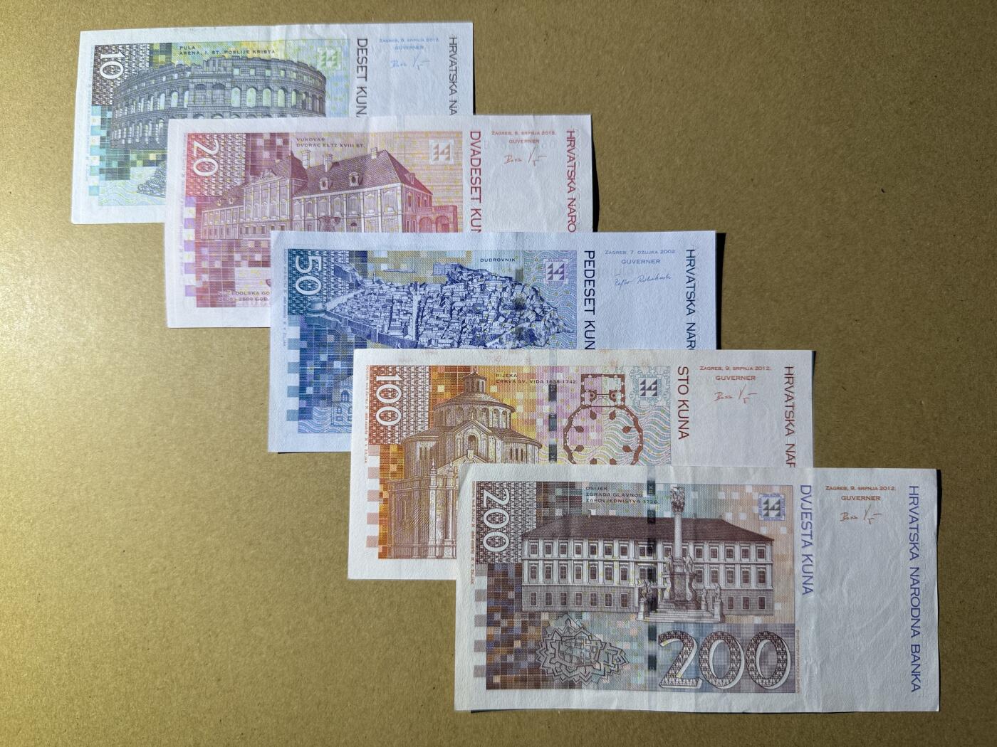 《艾美收藏》第226期-12.28周日外币精品场-蛇年收官 克罗地亚10-200库纳5张 AU 2012年