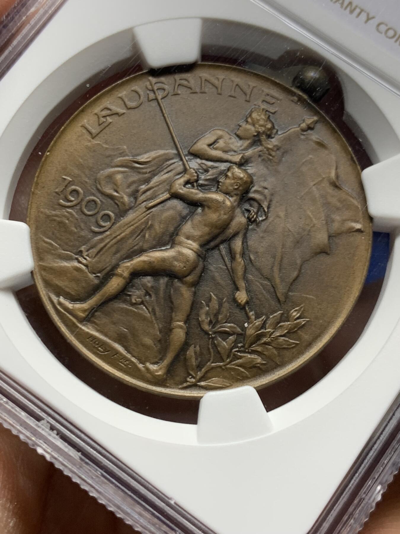 《竞宝斋》第452场 周日，周一 2场连拍 （全场包邮，欢迎送拍） NGC MS64BN 1909年 瑞士洛桑 城市景观铜章 超燃品相