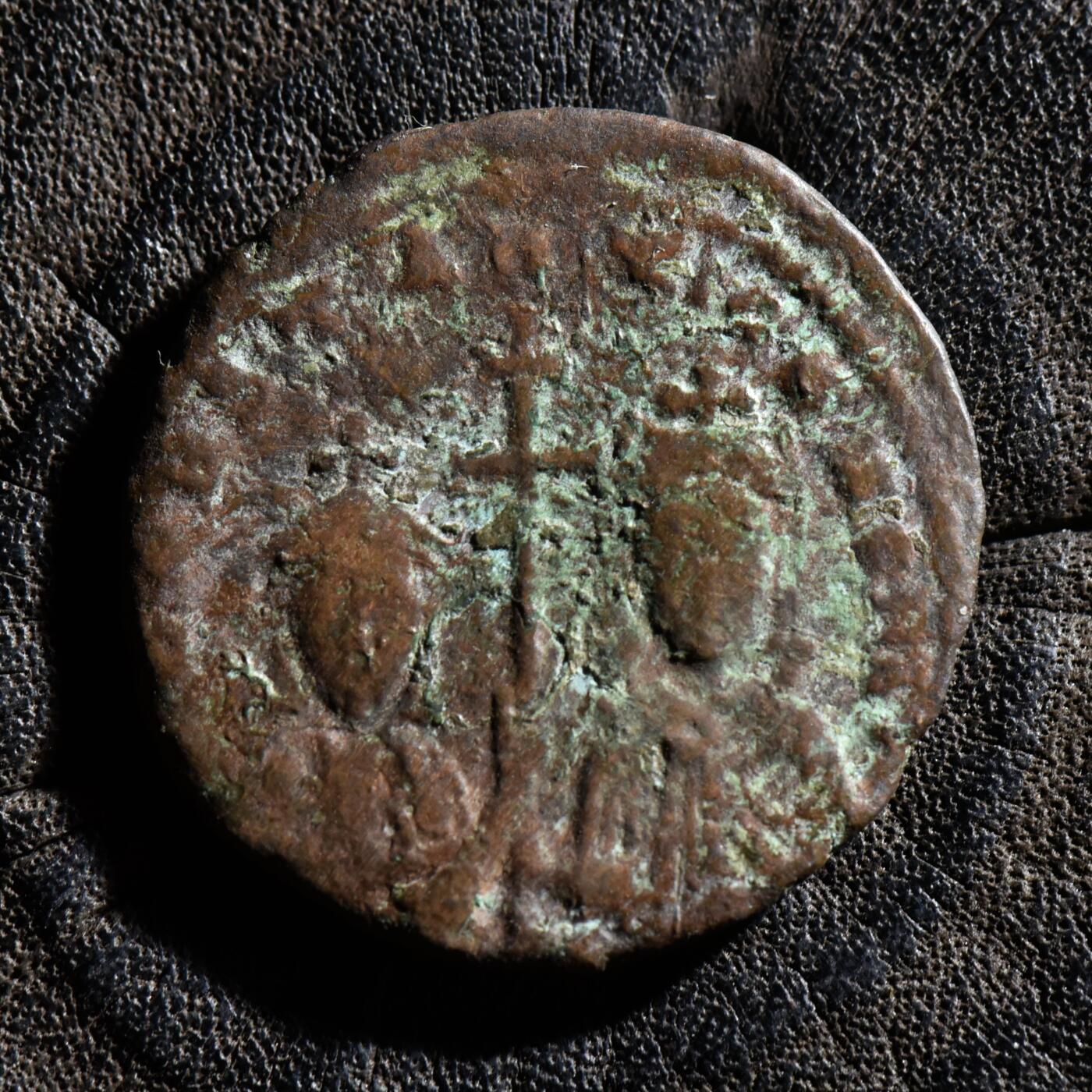 【良泉】第45期【直播场】1月15日晚19.30点开拍！ 208组，西方古代钱币、丝路古珠杂项专场