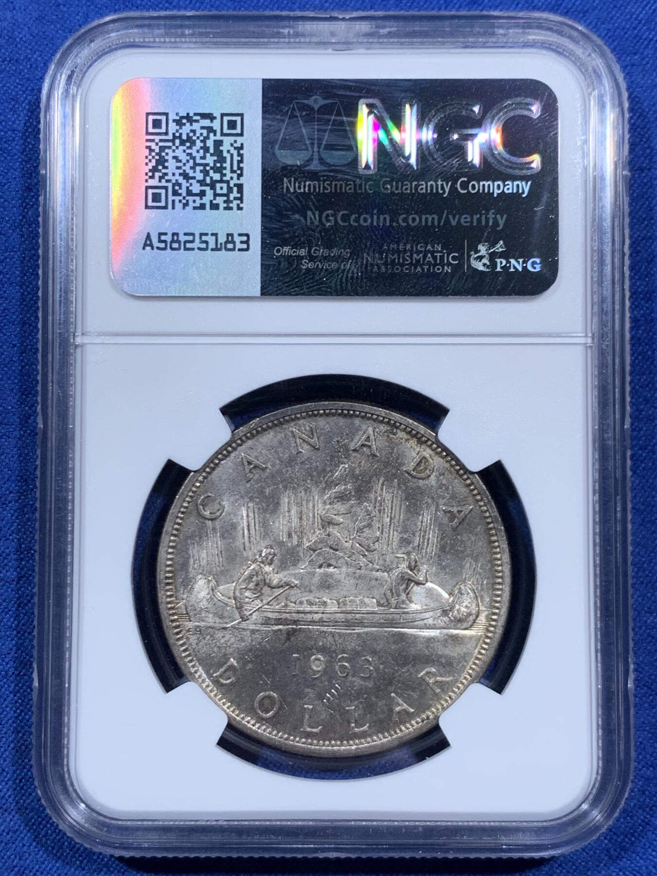 《竞宝斋》第452场 周日，周一 2场连拍 （全场包邮，欢迎送拍） NGC MS62 加拿大1963年伊丽莎白二世1加元划船银币