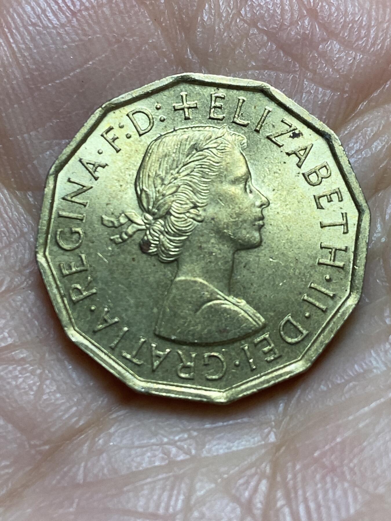 2026年第一场(总第一百七十场）外国好品散币场(免佣金) 原光好品–英国🇬🇧1964年3便士(伊丽莎白二世青年桂冠第二版)