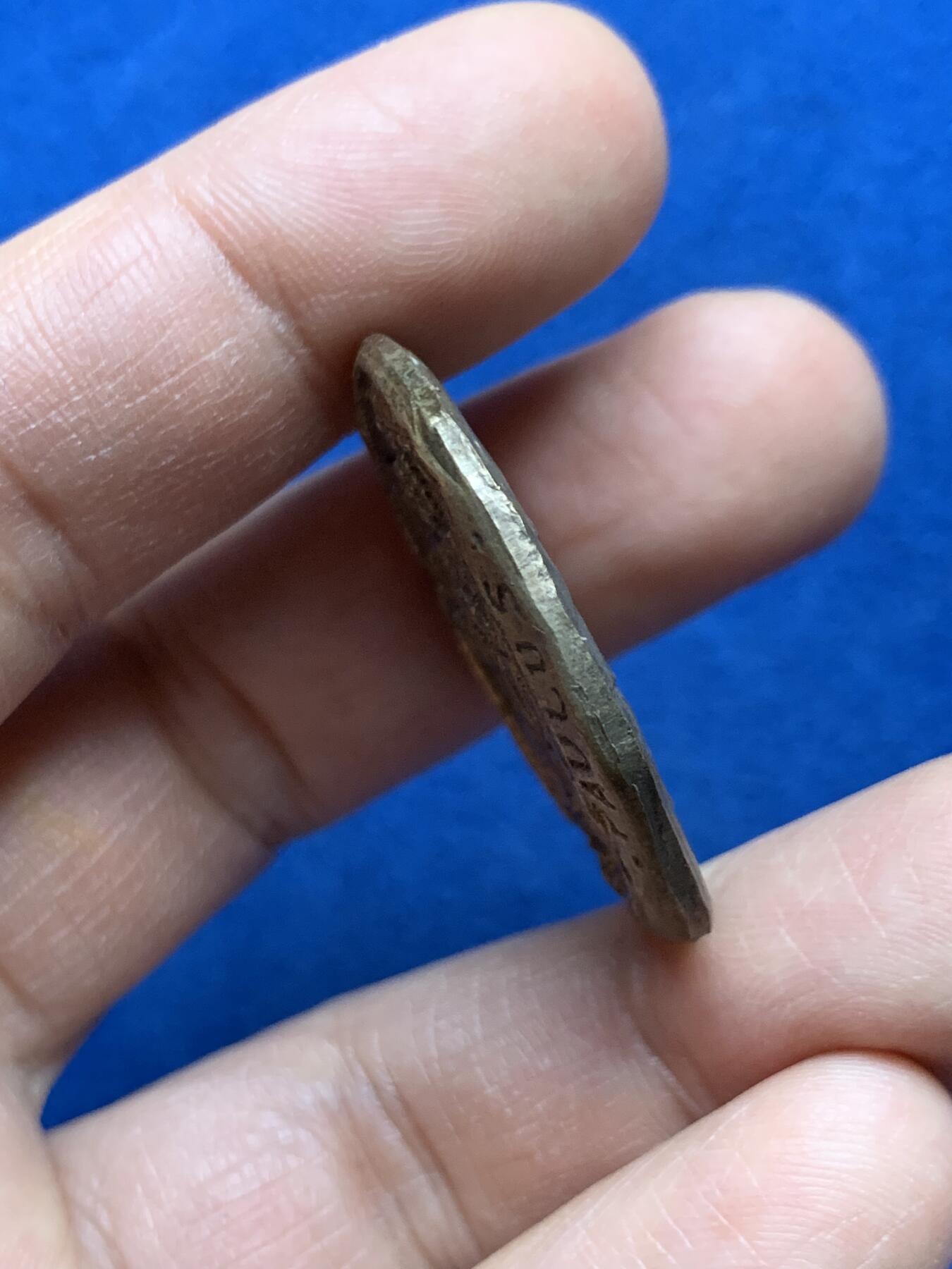 《竞宝斋》第452场 周日，周一 2场连拍 （全场包邮，欢迎送拍） 宗教奉献镀金铜章 20.3克 33.8mm