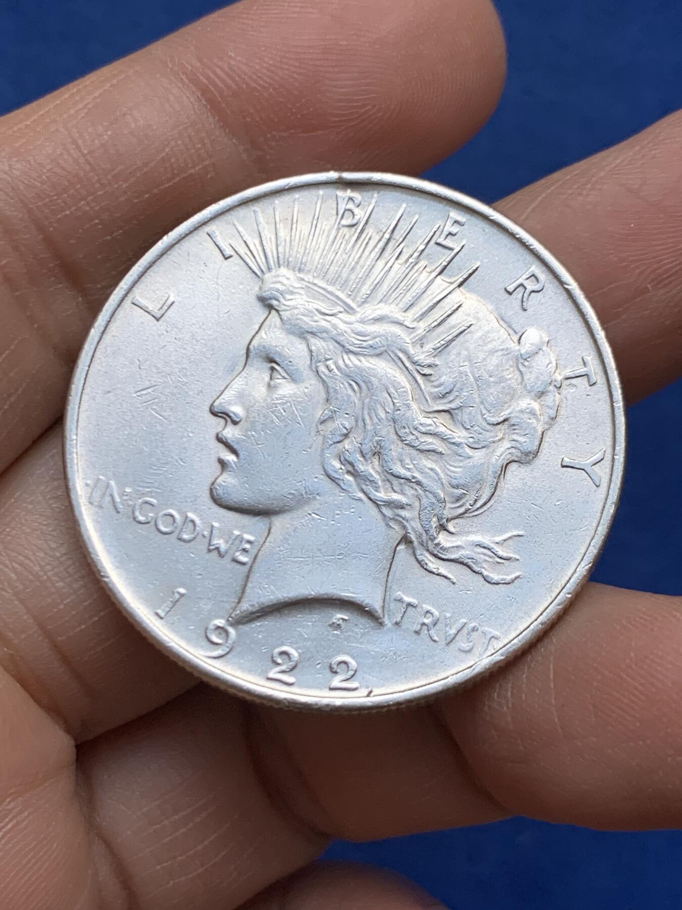 《竞宝斋》第452场 周日，周一 2场连拍 （全场包邮，欢迎送拍） 美国1922年和平1美元大银币