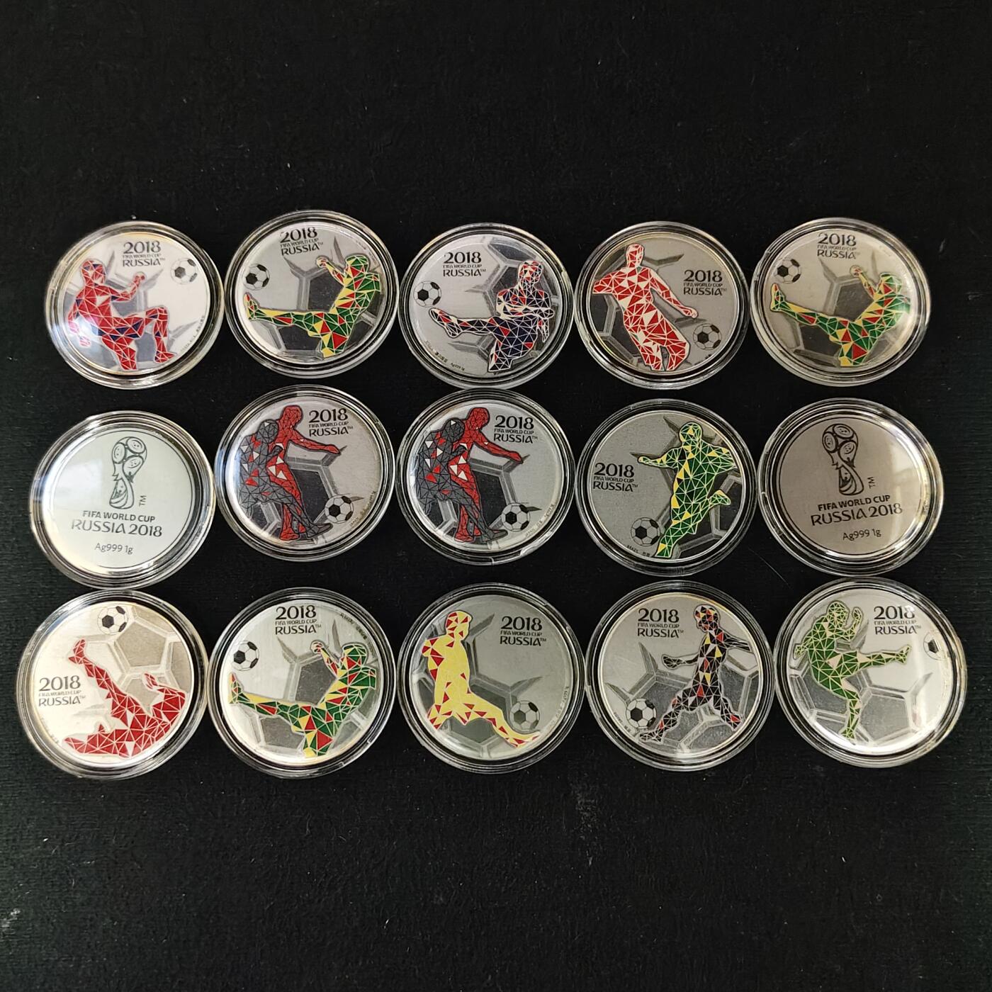 【全场包邮】纯粹捡漏拍491场（免费代拍第28场） 【银章】中国发行俄罗斯2018年FIFA世界杯官方授权15枚（含银1克）双面彩色精制纪念银章（共计15克）