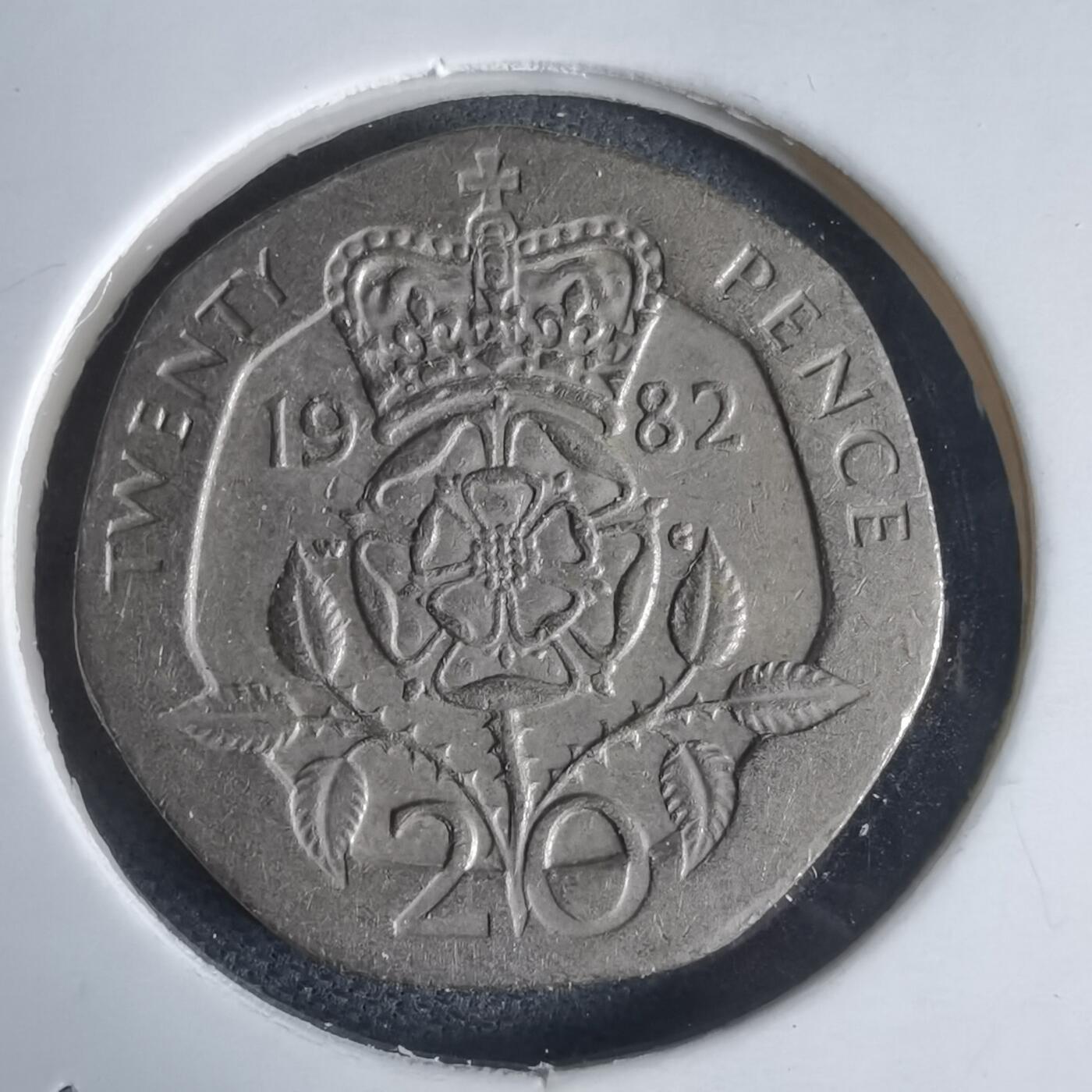 沼泽如烟--第949场 英国1982年20便士