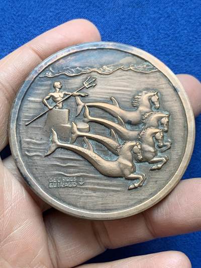 《竞宝斋》第452场 周日，周一 2场连拍 （全场包邮，欢迎送拍） - 法国“布安指挥官”号通报舰纪念铜章 军事收藏 94.3克 58.3mm 丰饶角铜标