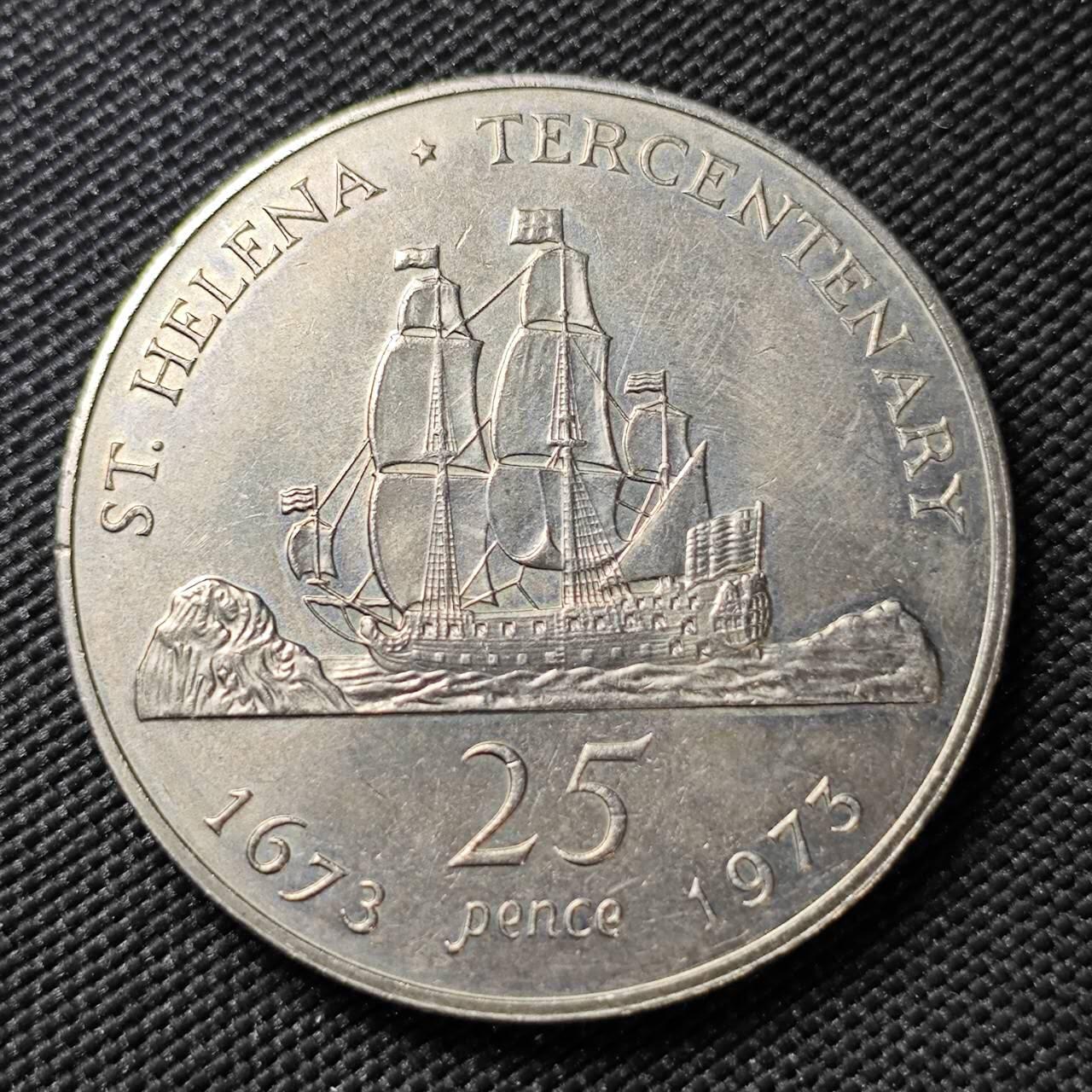 KK钱币收藏小铺 《套币 好品/批量散币专场》  2月预留时间 周末发货  1973圣赫勒拿25便士纪念币 克朗形纪念币