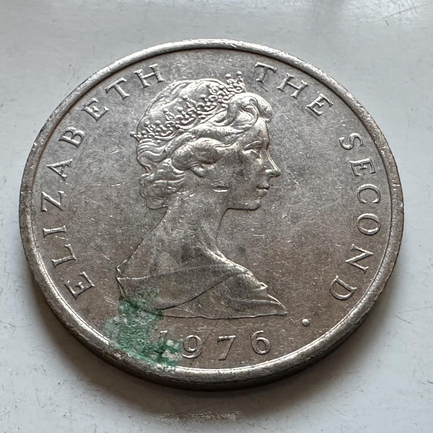 🌹外币初藏🌹🐯2025年第147场  每周二四六晚8️⃣点 接代拍 马恩1976年10便士 三转腿地图 b