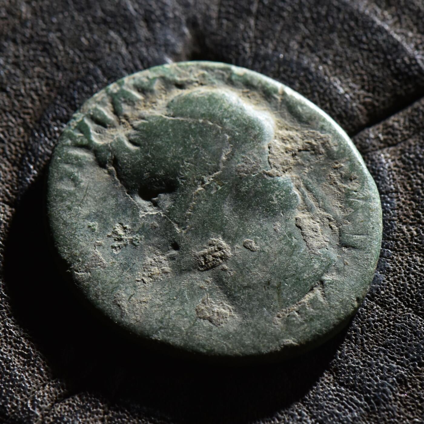 【良泉】第45期【直播场】1月15日晚19.30点开拍！ 208组，西方古代钱币、丝路古珠杂项专场 公元14-37 年【古罗马】提比略，阿斯大铜币，8.3克