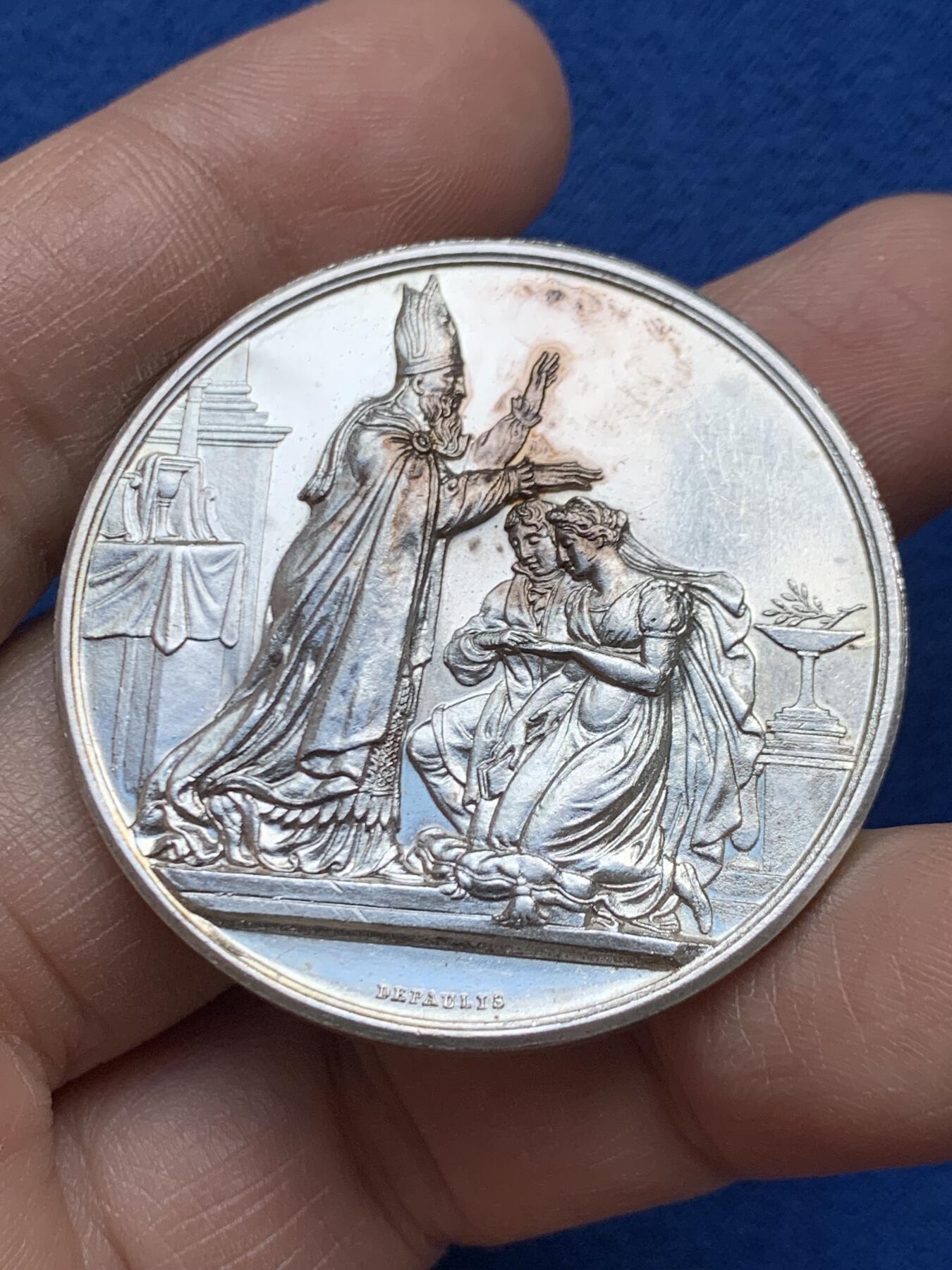 《竞宝斋》第452场 周日，周一 2场连拍 （全场包邮，欢迎送拍） 法国1890年结婚纪念银章 大版 41.5MM 32g 丰饶角边铭