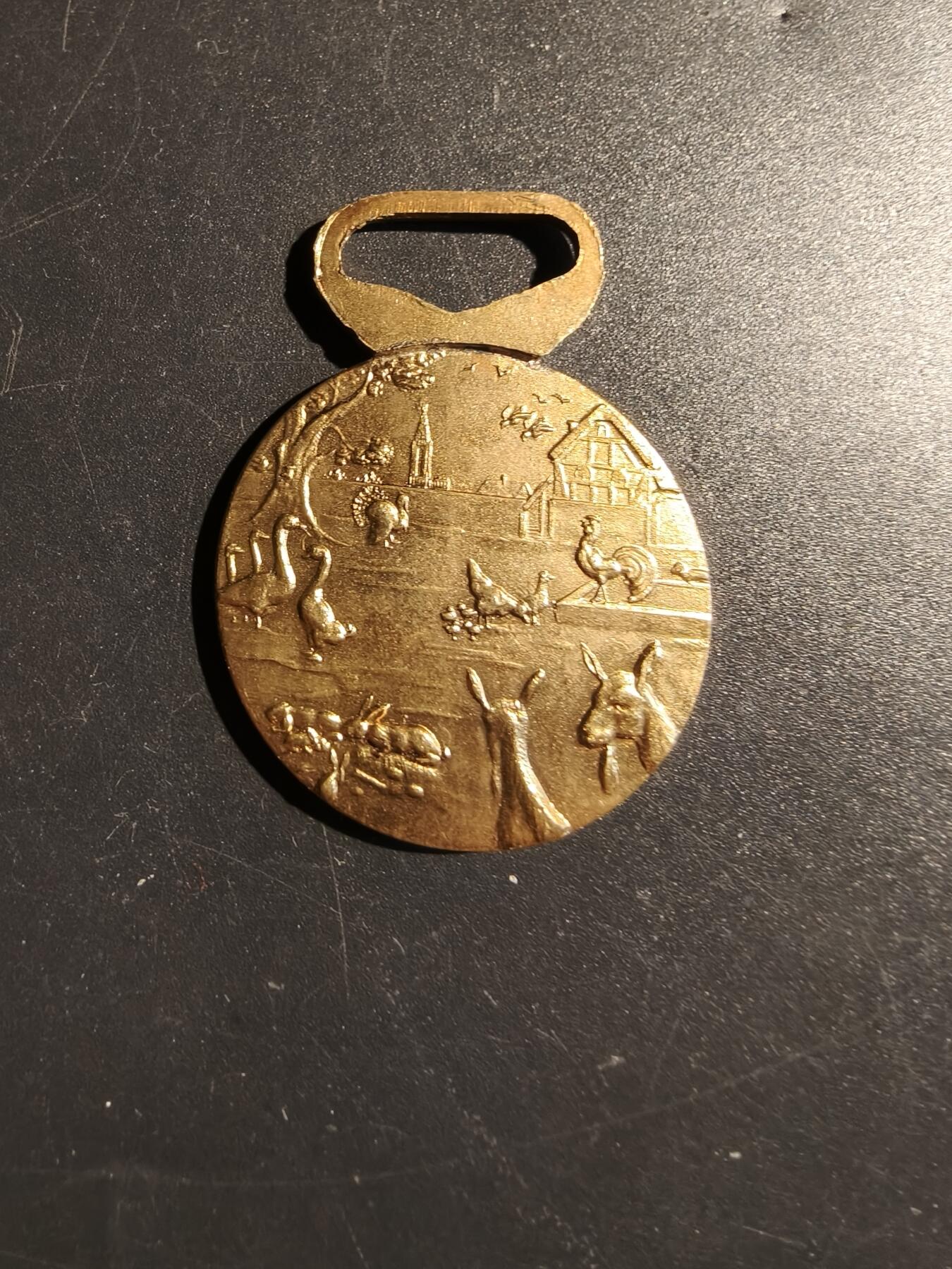 老王徽章第172期 法国家禽养殖荣誉联合会奖章     无绶带