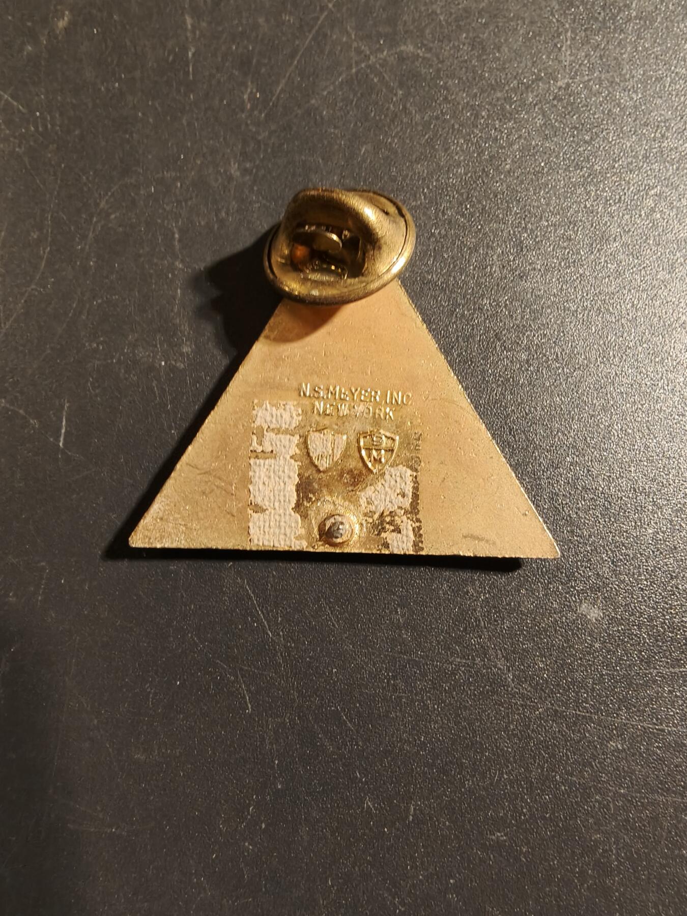 老王徽章第172期 美国陆军40装甲师总部证章