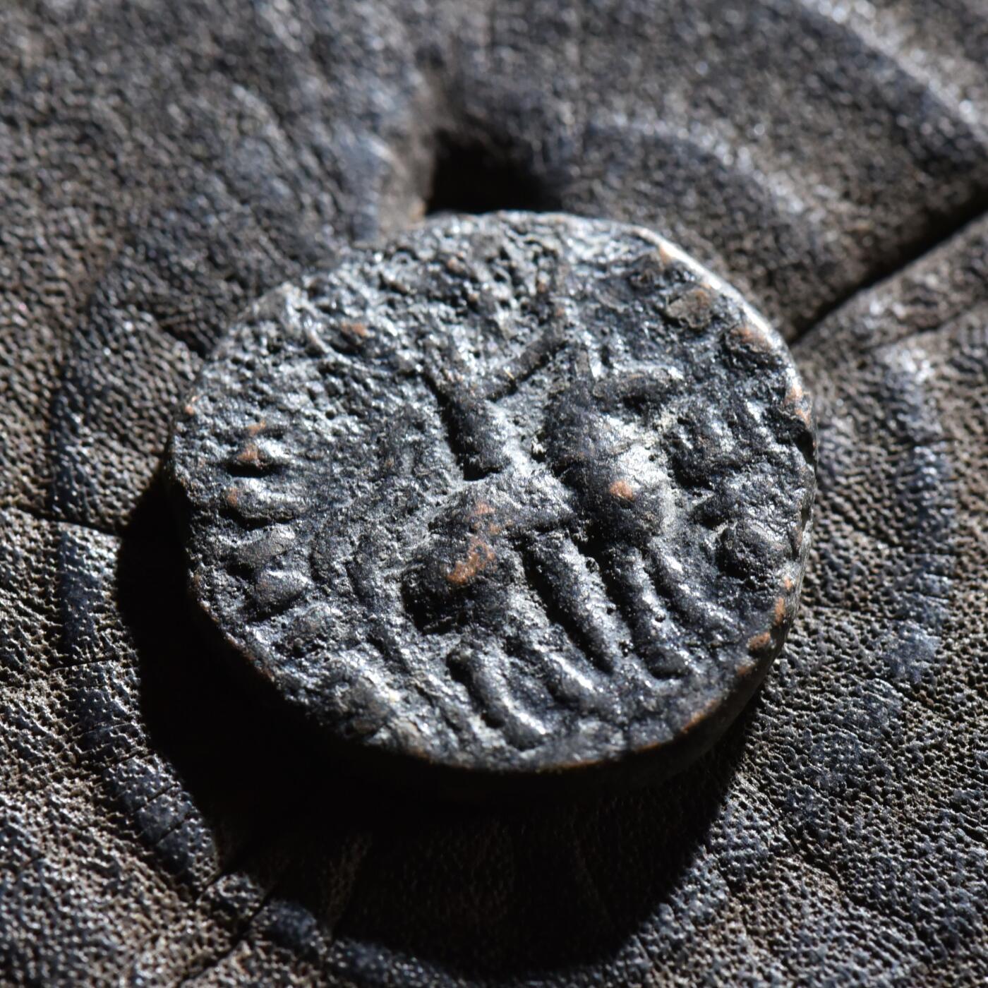 【良泉】第45期【直播场】1月15日晚19.30点开拍！ 208组，西方古代钱币、丝路古珠杂项专场 公元55-100年【古印度】贵霜第二任国王，威玛·塔克图，铜币，6.39克