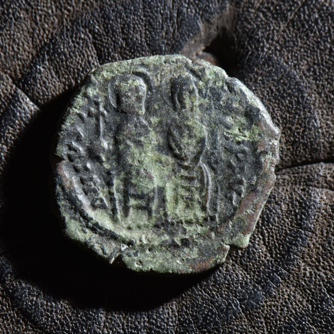 【良泉】第45期【直播场】1月15日晚19.30点开拍！ 208组，西方古代钱币、丝路古珠杂项专场