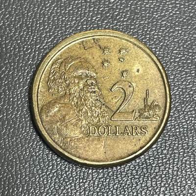 回流1228 - 澳大利亚1988年2澳元 伊丽莎白二世 土著长老