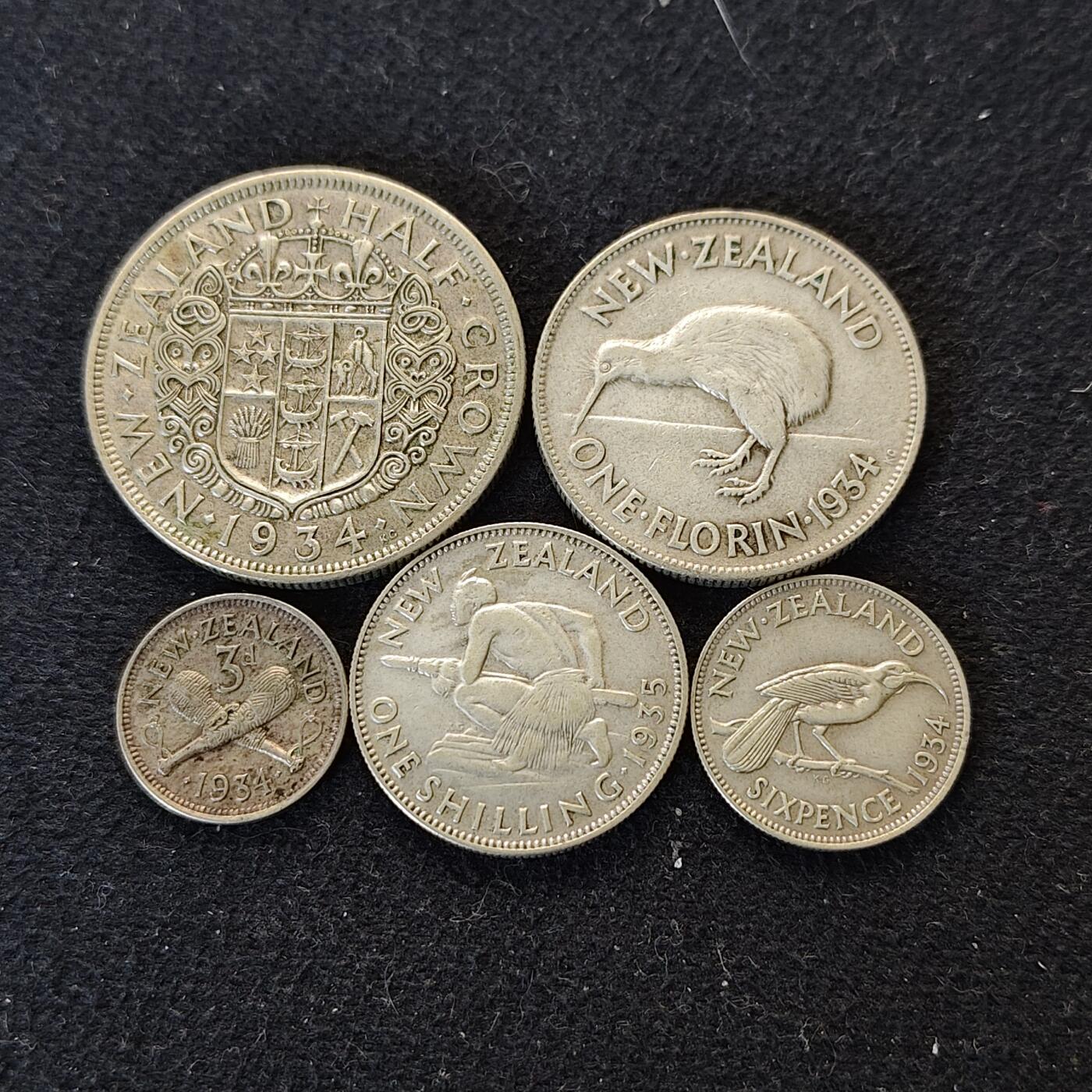 【全场包邮】纯粹捡漏拍491场（免费代拍第28场） 新西兰1934-1935年乔治五世5枚全银套币（共计35.33克）