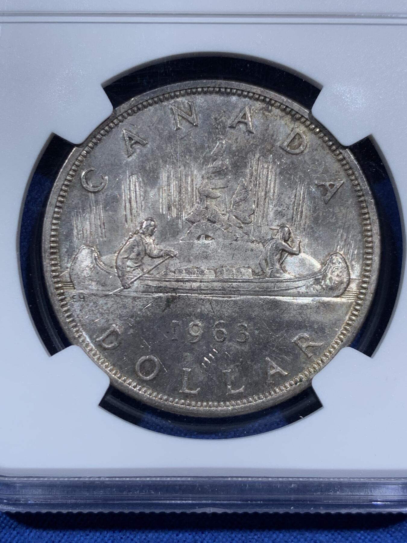 《竞宝斋》第452场 周日，周一 2场连拍 （全场包邮，欢迎送拍） NGC MS62 加拿大1963年伊丽莎白二世1加元划船银币